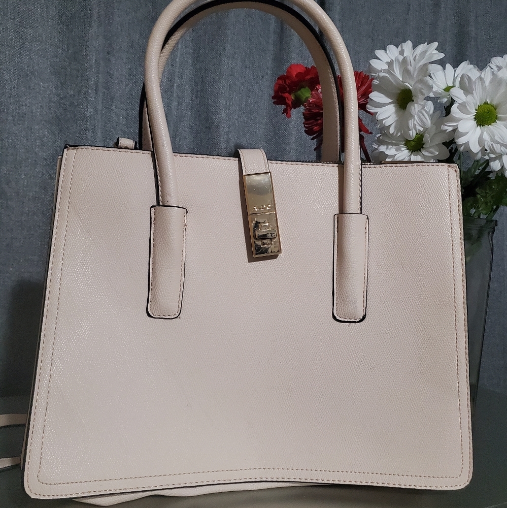 ❤️Aldo beige/cream totes/bodycross bag.